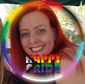 Meet your Posher, Crystal